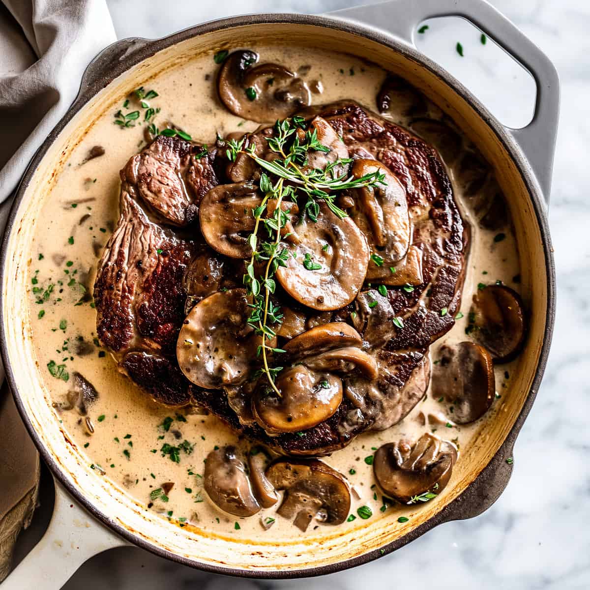 Pan-Seared Steak with Creamy Mushroom Sauce: Essential Cooking Tips